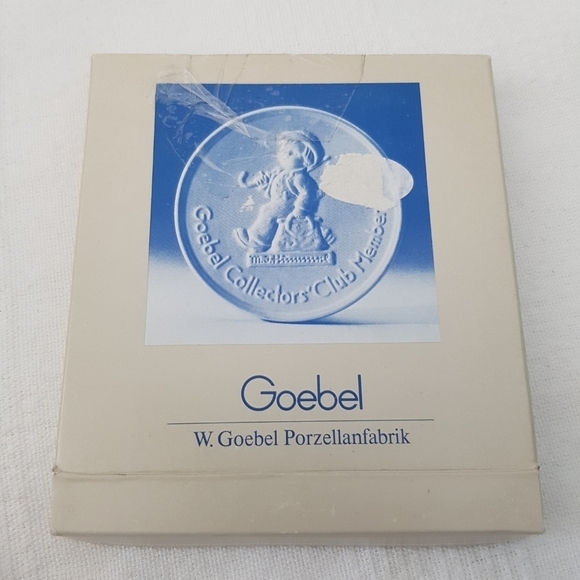 Hummell Collector's plaque new in box - Picture 2 of 5